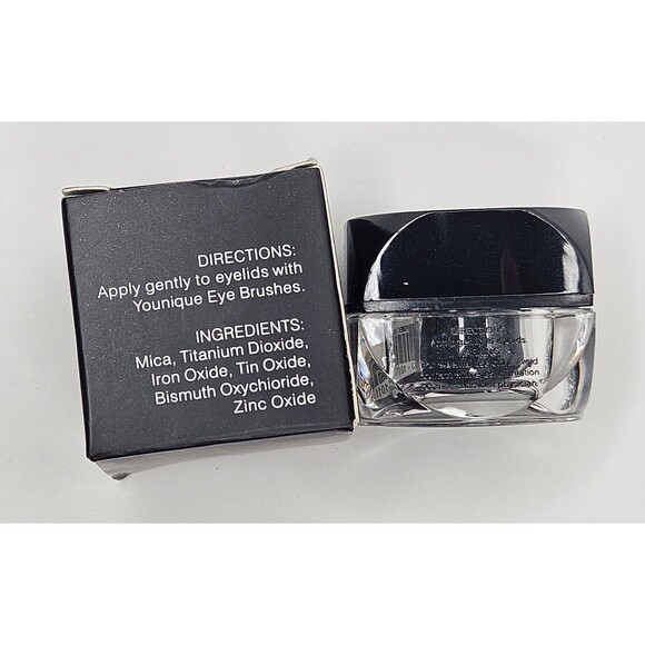 Younique Moodstruck Minerals Pigment Shimmer Devious New in Box - Picture 4 of 4